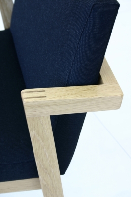 Kantti dining chair